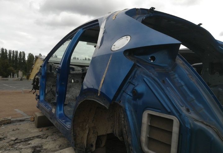 Крило переднє зад  Honda Civic 5D 2006-2011 разборка