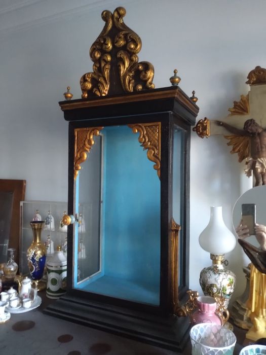 Oratório em Madeira