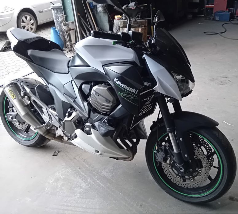 Kawasaki z800.