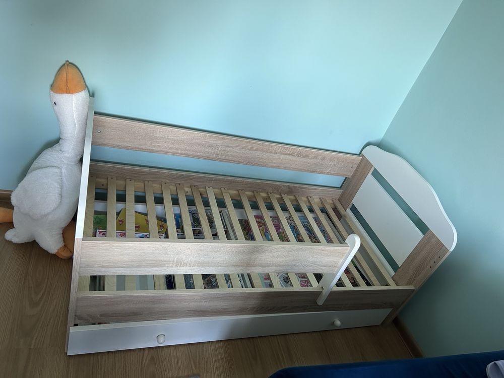 Łóżko ze stelażem 140x70 stan idealny