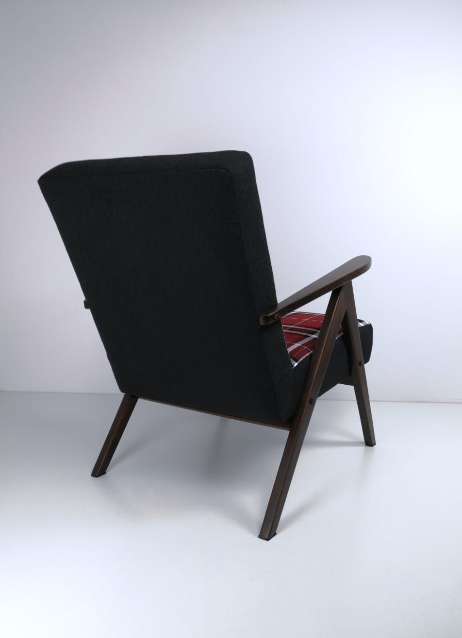Fotel model B-310 PRL