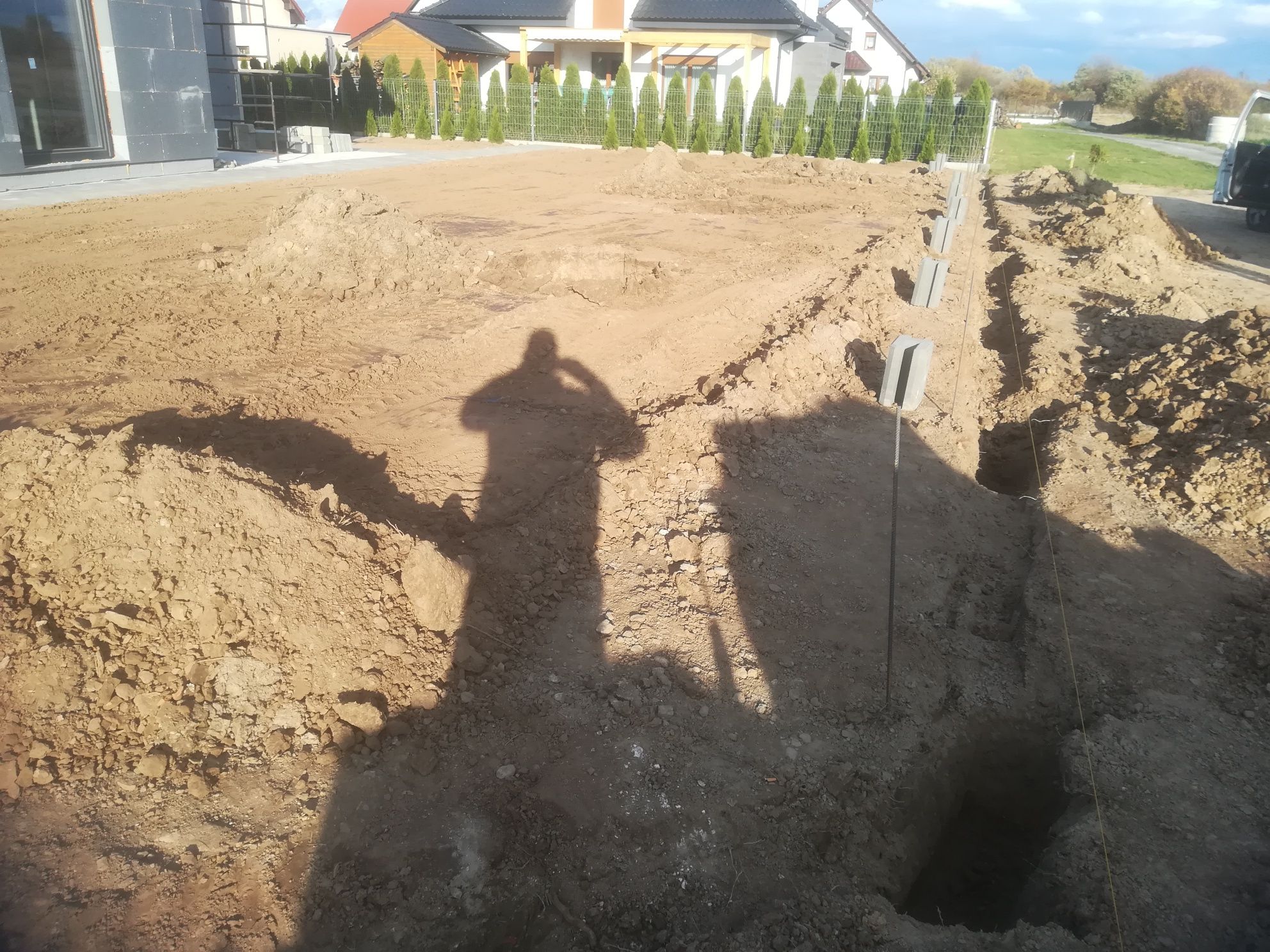 Usługi  Koparką 3,5t, Miniładowarką Bobcat, Kruszywa (1-20 t.)