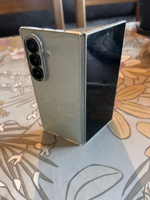 Galaxy ZFold 7 – O futuro finalmente chegou