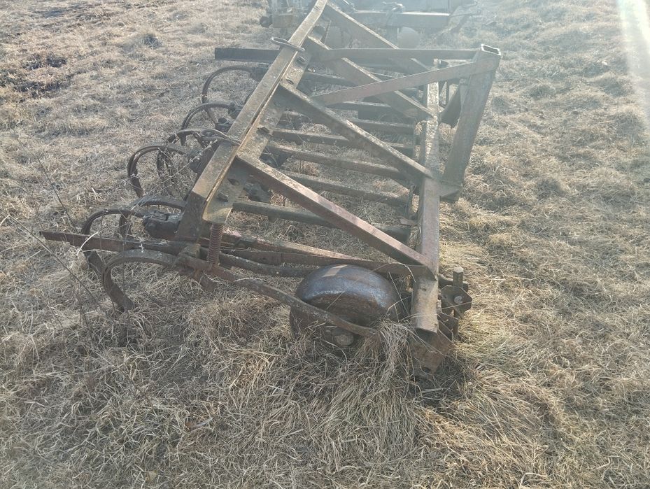 Культиватор та плуг