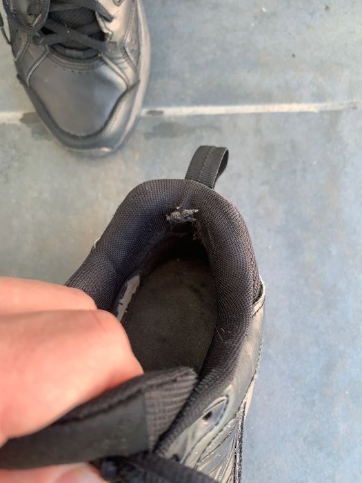 кросівки new balance шкіра 42,5