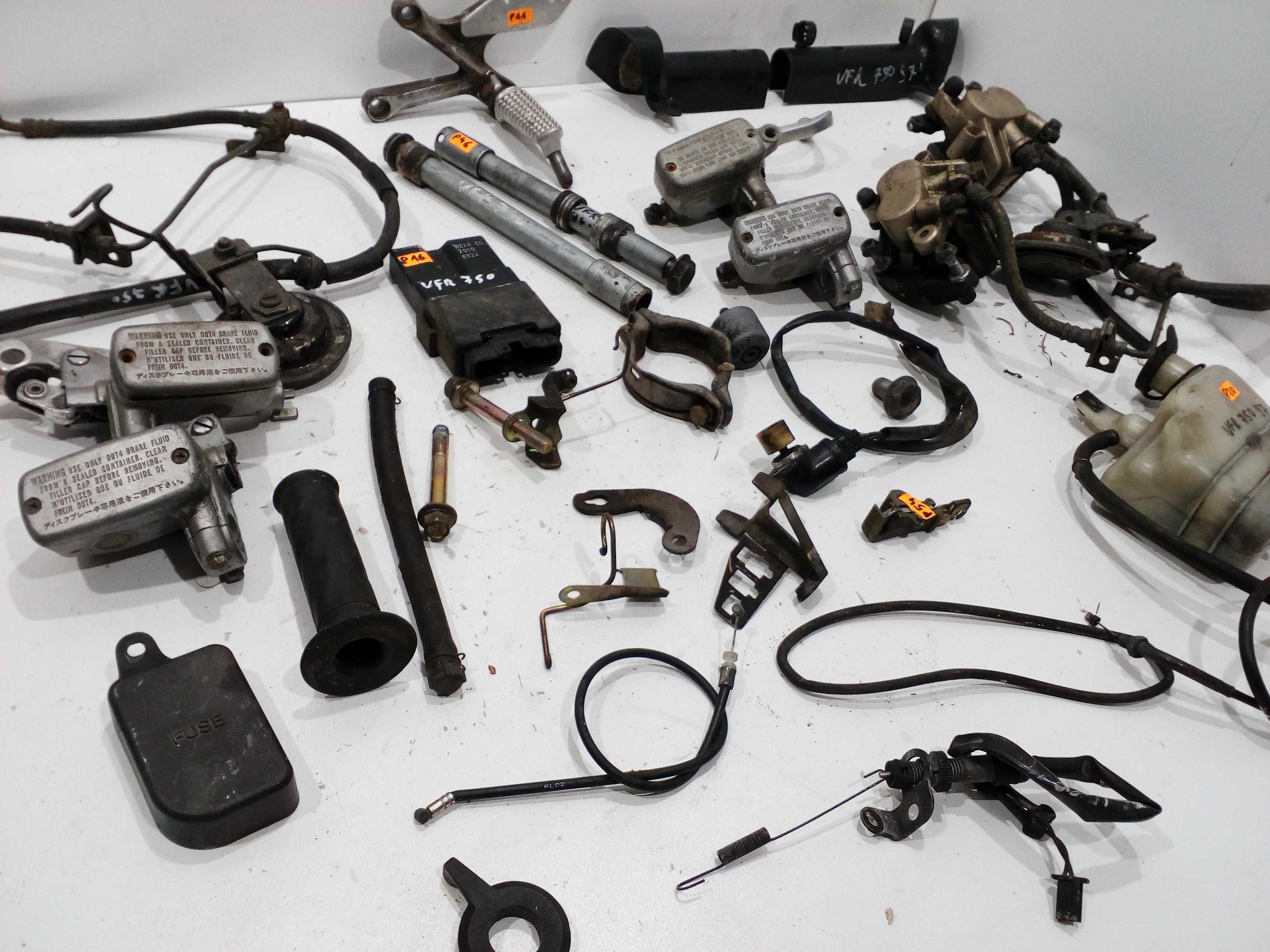 Honda vfr 750 set podnóżek moduł zapłonowy osłona uchwyt mocowanie