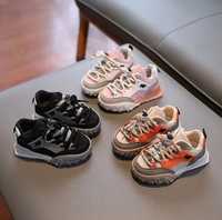 Детские кроссовки на мальчика и девочку размер 26-29