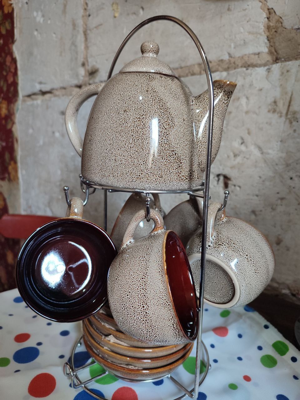Керамічний кавовий набір на металевій підставці