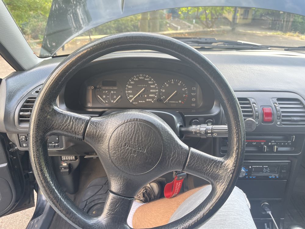 Продам Mazda 323f 1991