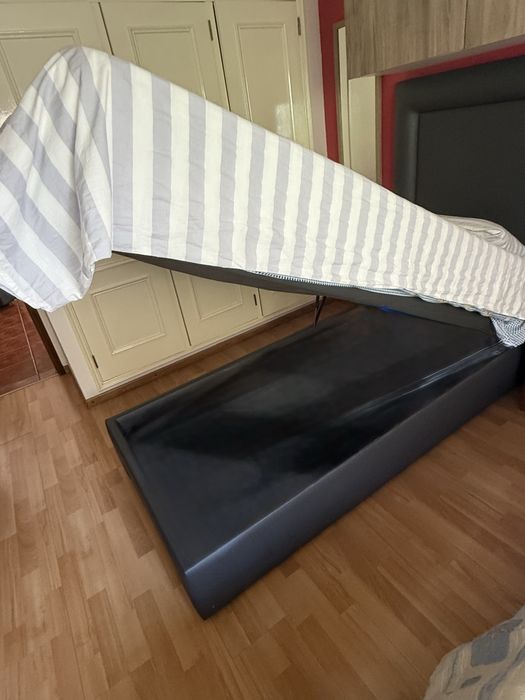 Cama solteiro da marca Emma