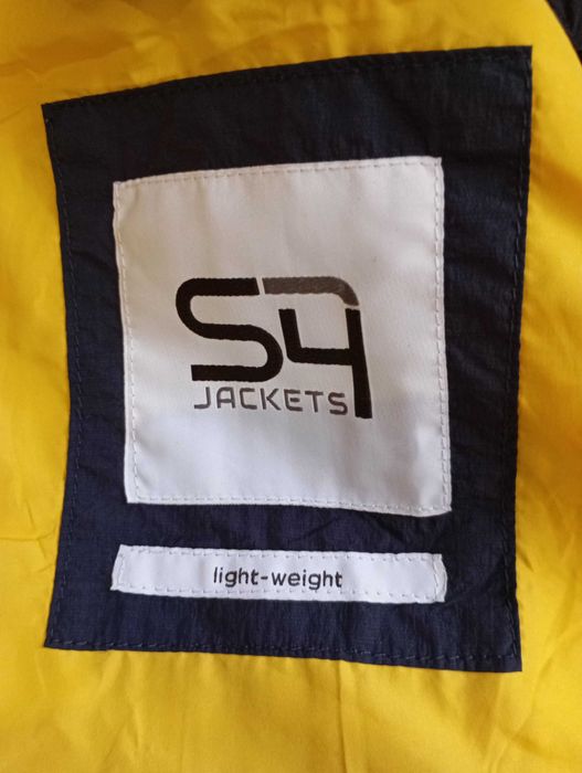 В наличии
Ветровка куртка р 54 s4 jackets