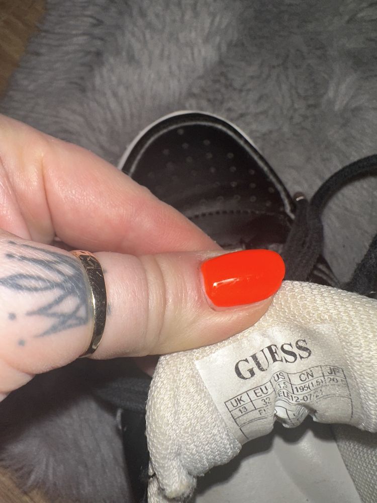 GUESS buty adidasy  32