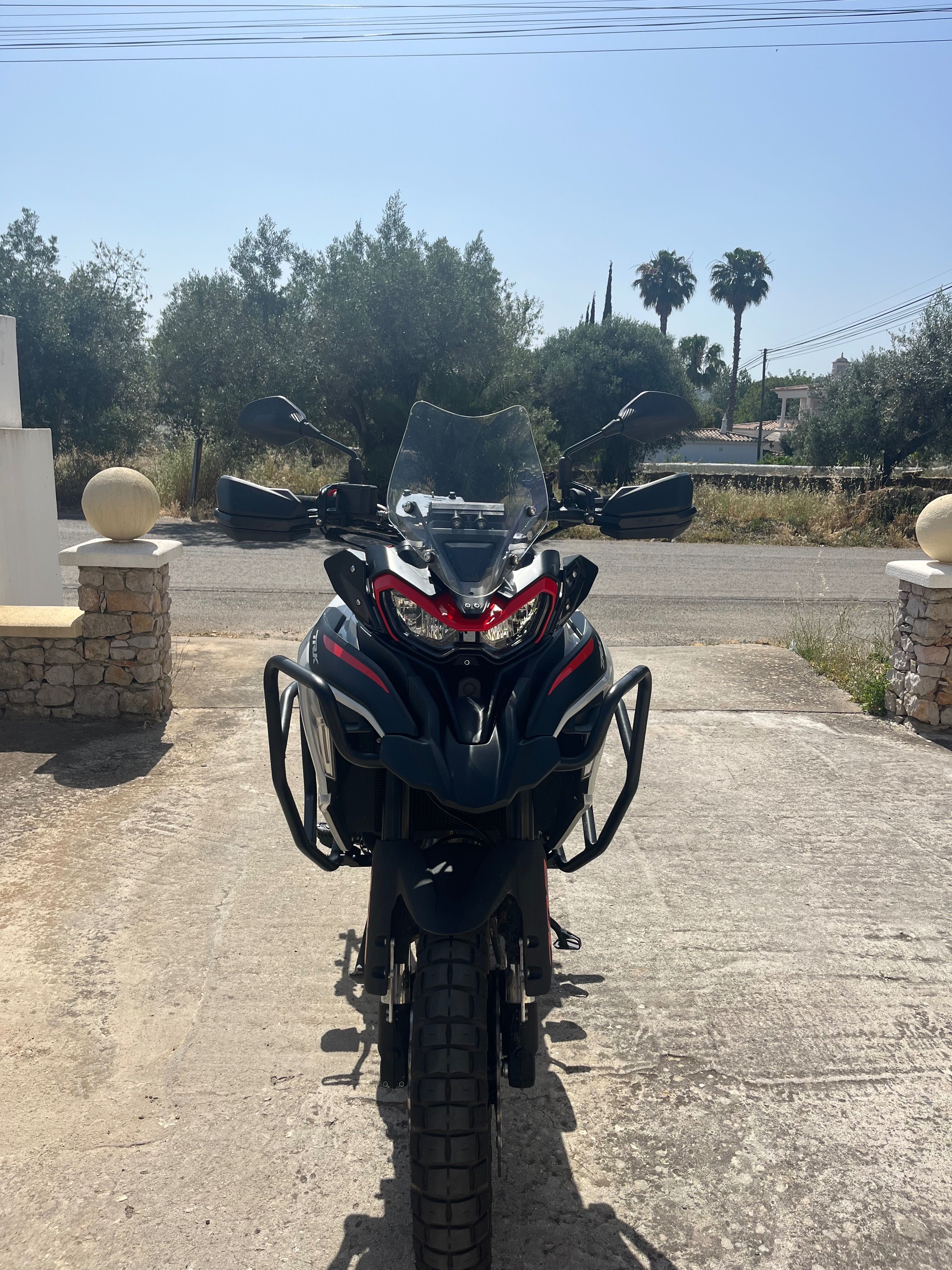Benelli trk 702 x 2024