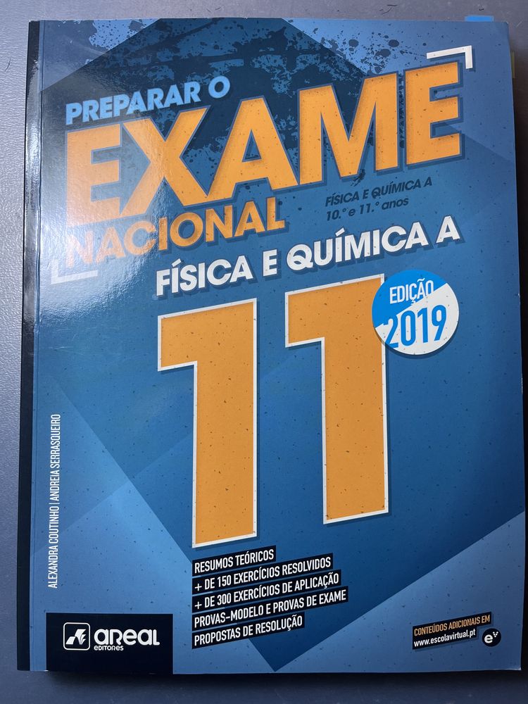 Livros de preparação para exame Física e Química