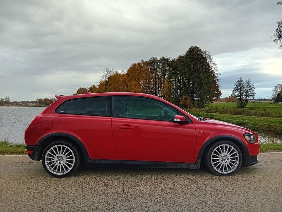 Volvo C30 T5 2.5Turbo 220km