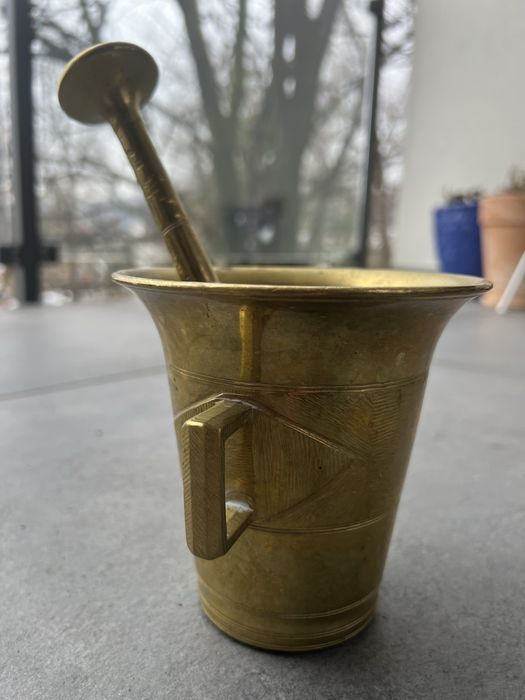 Moździerz sygnowany Skultuna numer 7