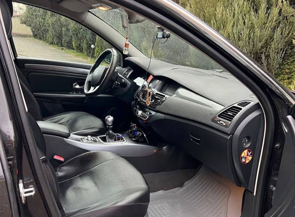 Продам машину!  Renault Laguna III ,в дуже хорошому, стані