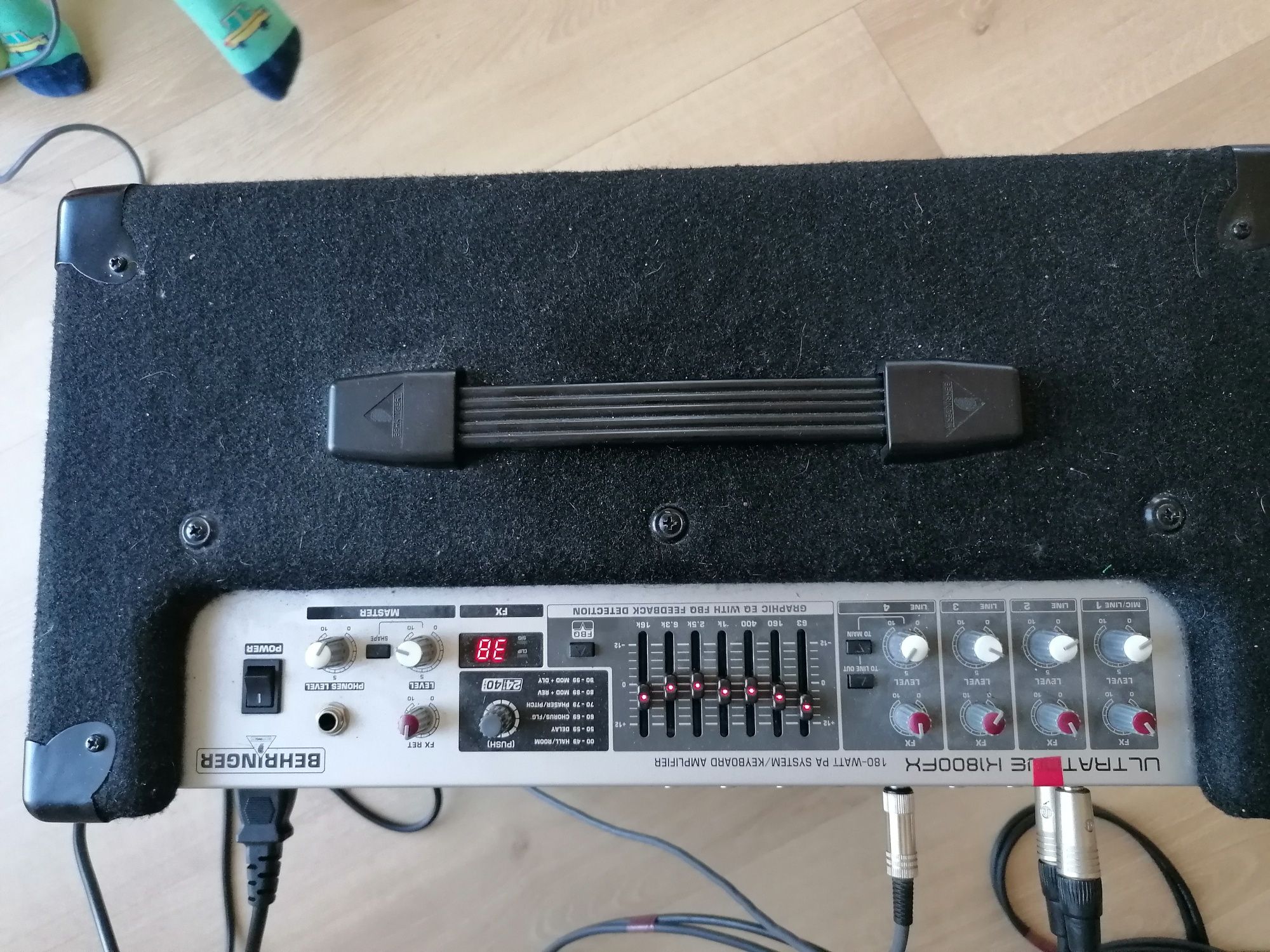 Wzmacniacz piecyk combo  behringer peavey fender