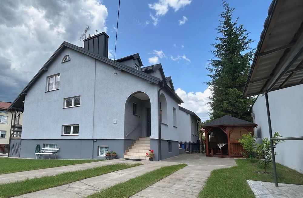 Dom jednorodzinny w zabudowie bliźniaczej 108 m2, działka 358m2