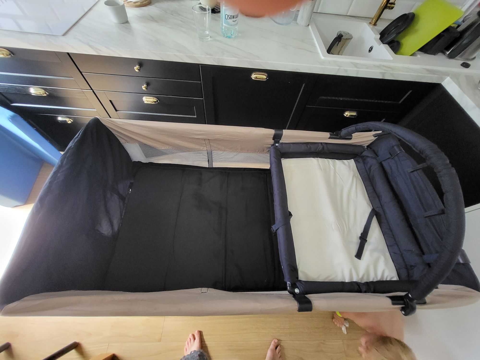 Łóżeczko turystyczne Brevi - 2 poziomy, przewijak, dodatkowy materac
