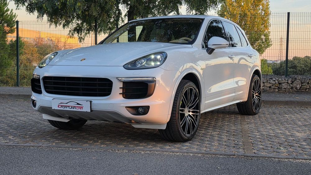 Porsche Cayenne S E-Hybrid Platinum Edition