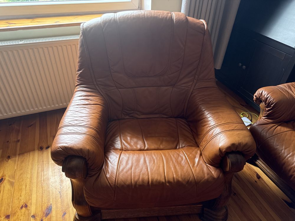 Skórzany komplet wypoczynkowy – sofa + 2 fotele