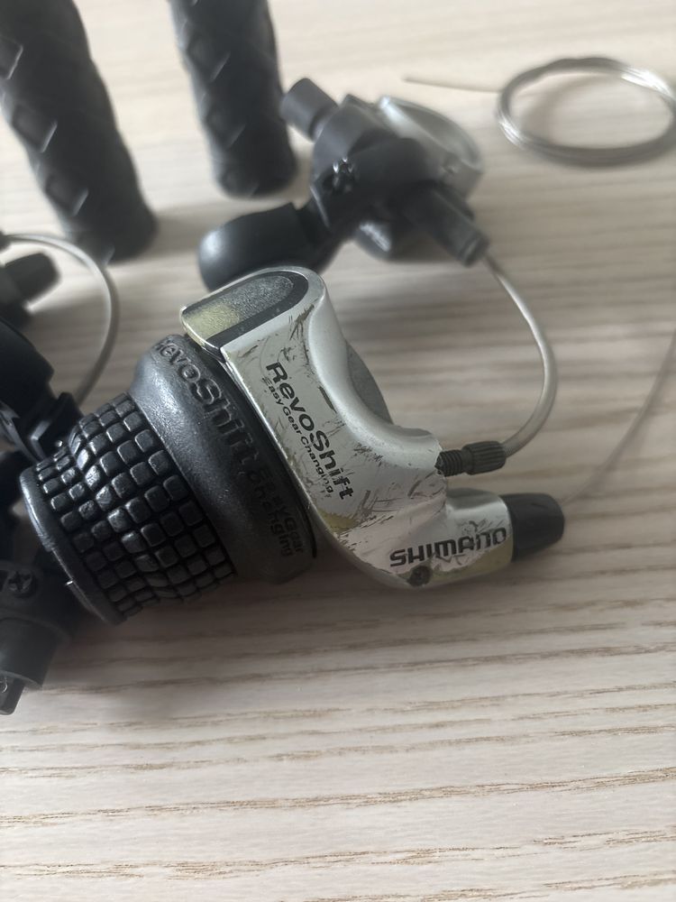 Revoshift manetki gripy shimano 3 x 7 retro MTB