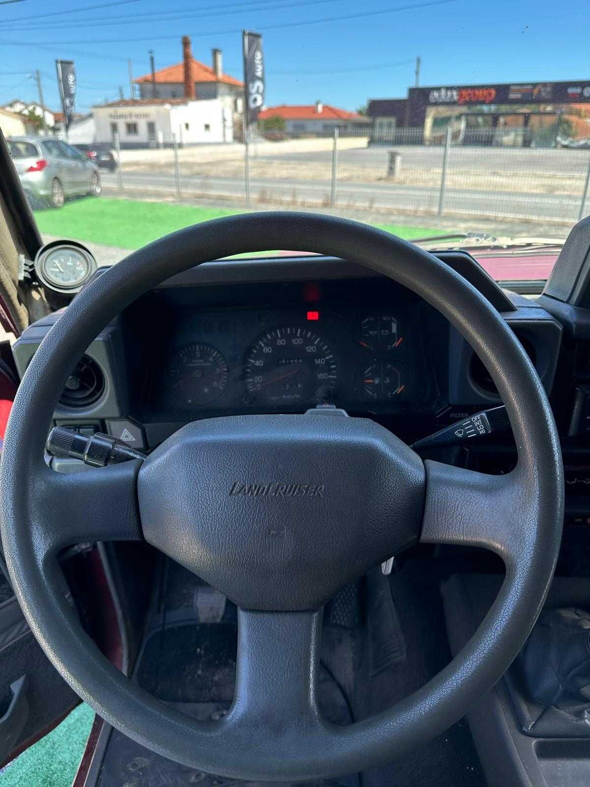 Toyota Land Cruiser VX 3.0 Turbo