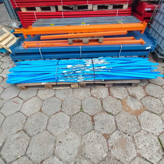 Regał wspornikowy jednostronny H600cm do profili  rur drewna  dłużyc