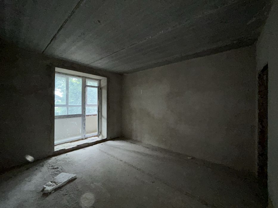 Продаж 3к квартири 109 м² під ремонт - Зданий будинку в центрі міста