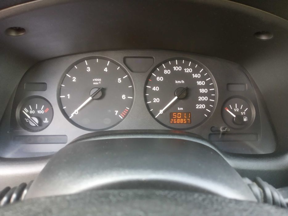 Opel Astra 2000 рік