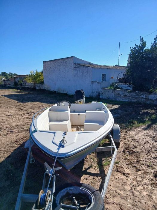 Barco Fibramar 25hp a 4 tempos