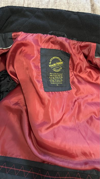 Чоловіча зимова куртка