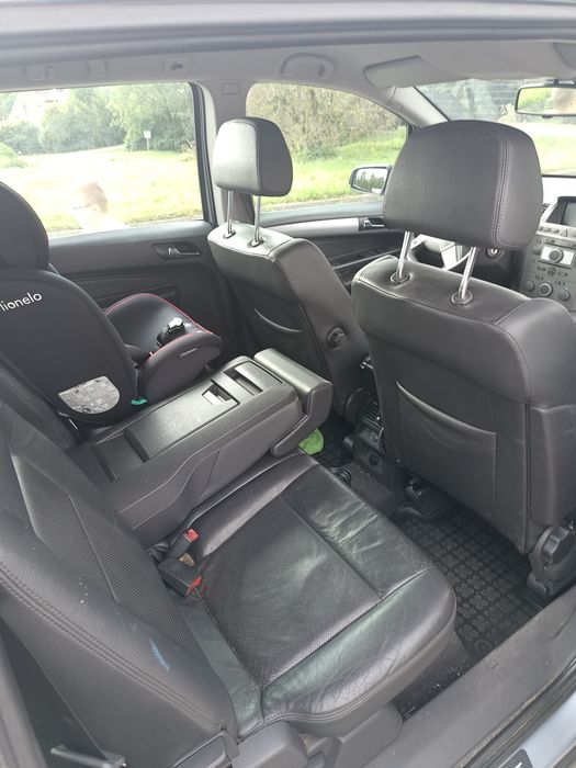 Opel Zafira • Skóra, Navi, 7 miejsc • Stan bdb!