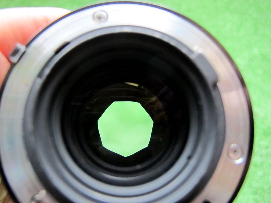 Lente Nikkor 105mm Macro 2.8, como NOVA