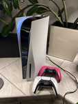 PlayStation 5 z napedem + dwa pady