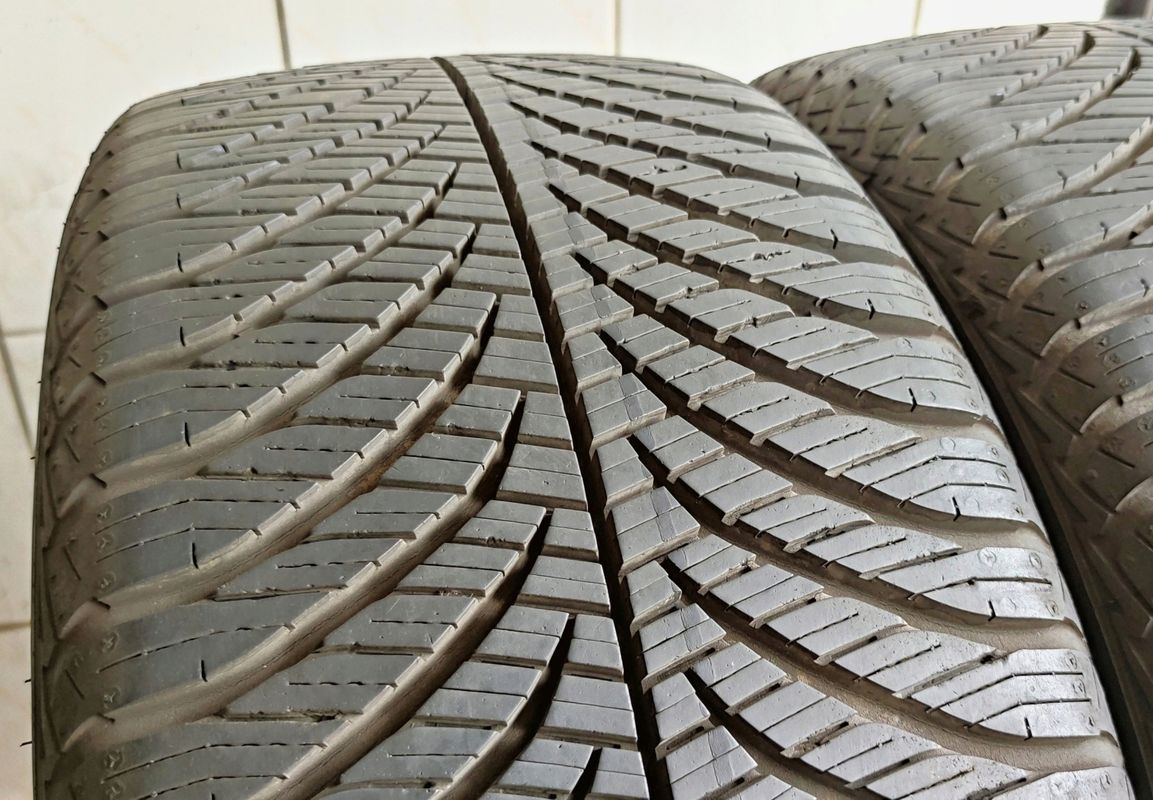 2x 225/45r17 Goodyear Vector4Seasons Gen-2 C/B/71dB 7,7mm Jak Nowe