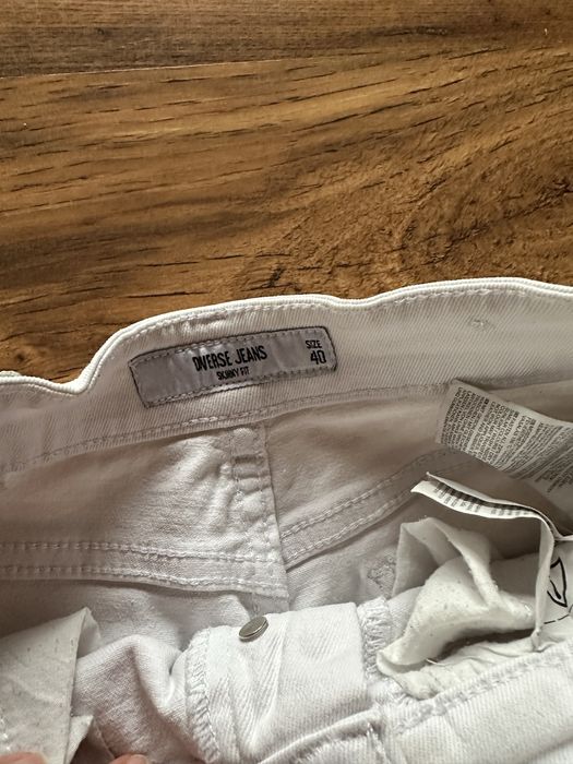 Diverse jeans 40 białe spodnie wysoki stan
