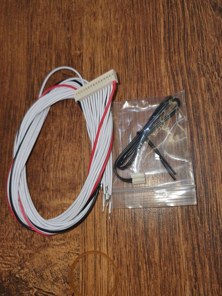 Універсальна Smart BMS 7-14S li-ion / LiFePO4 24/36/48/52V 20A  Blueto