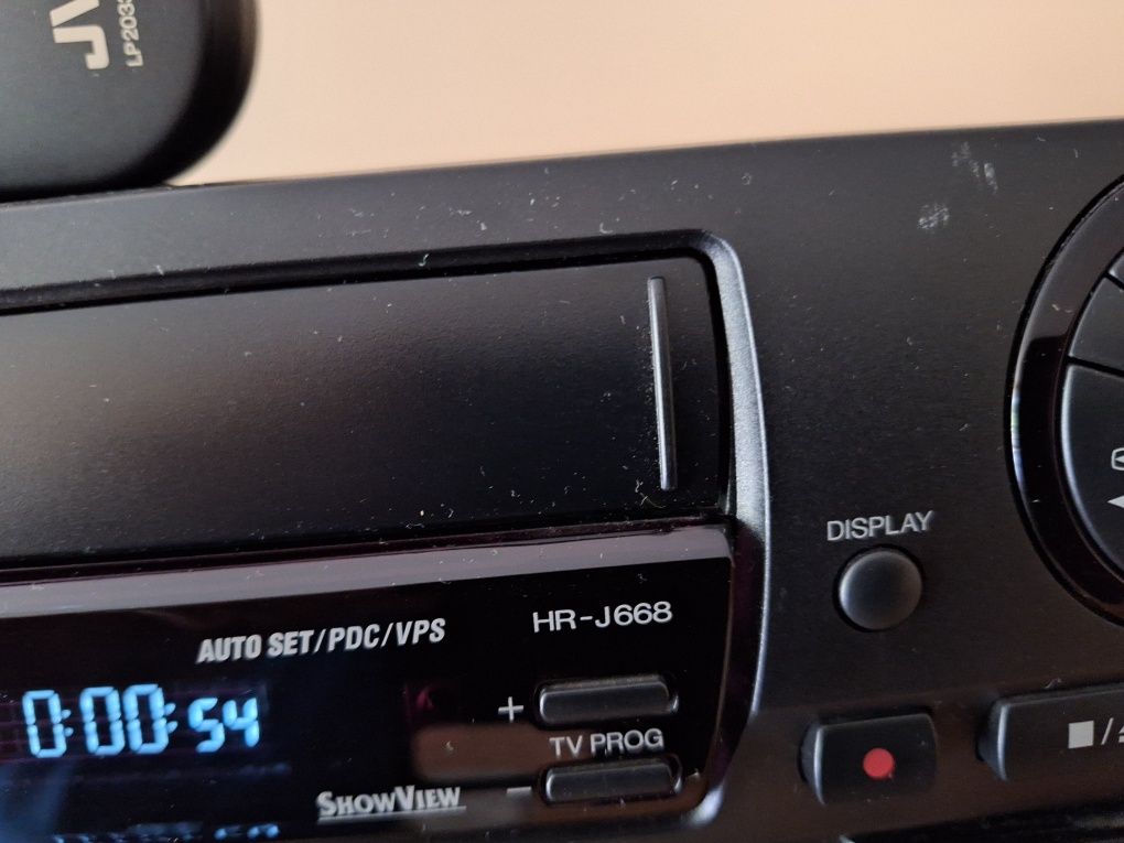 Magnetowid JVC HR-J668EU
