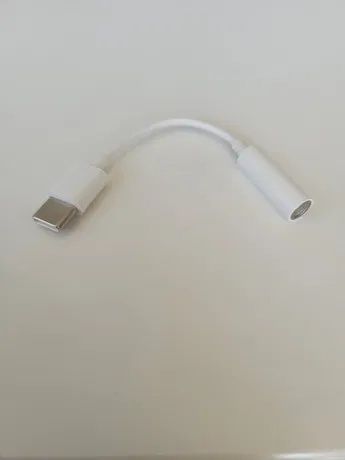 Huawei CM20
Adapter z kablem ze złącza USB-C  3,5mm