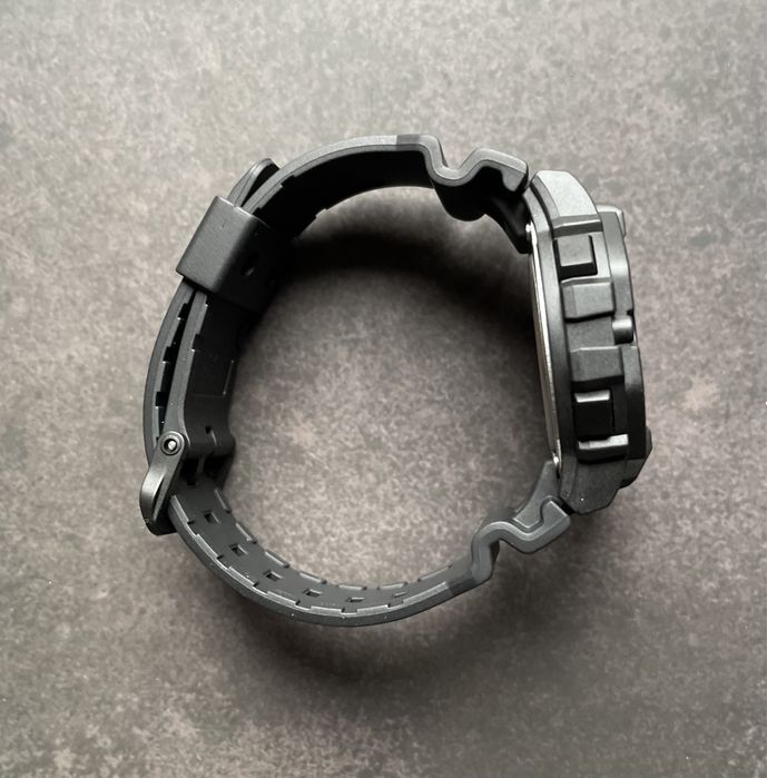 Годинник наручний Casio WS-1400H-1A новий оригінал illuminator