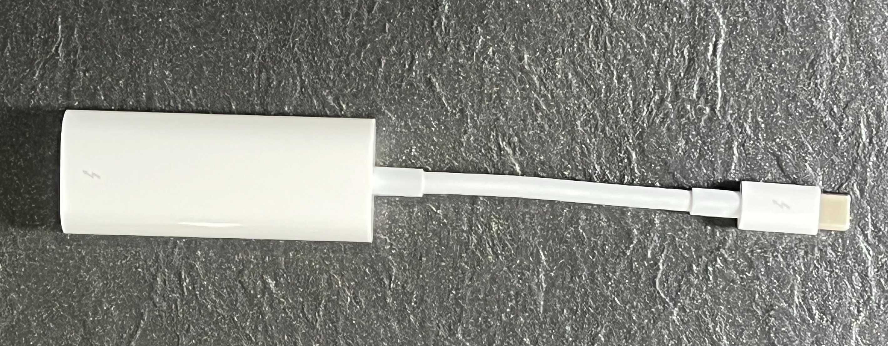 Apple przejściówka z portu Thunderbolt 3 USB-C na Thunderbolt 2