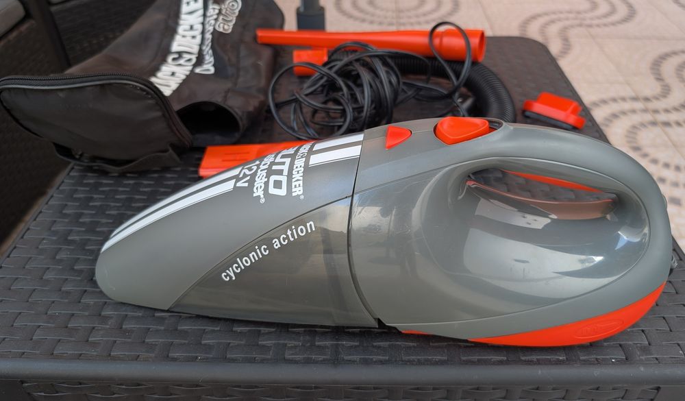 Aspirador Automóvel Black & Decker Dustbuster Auto 12V