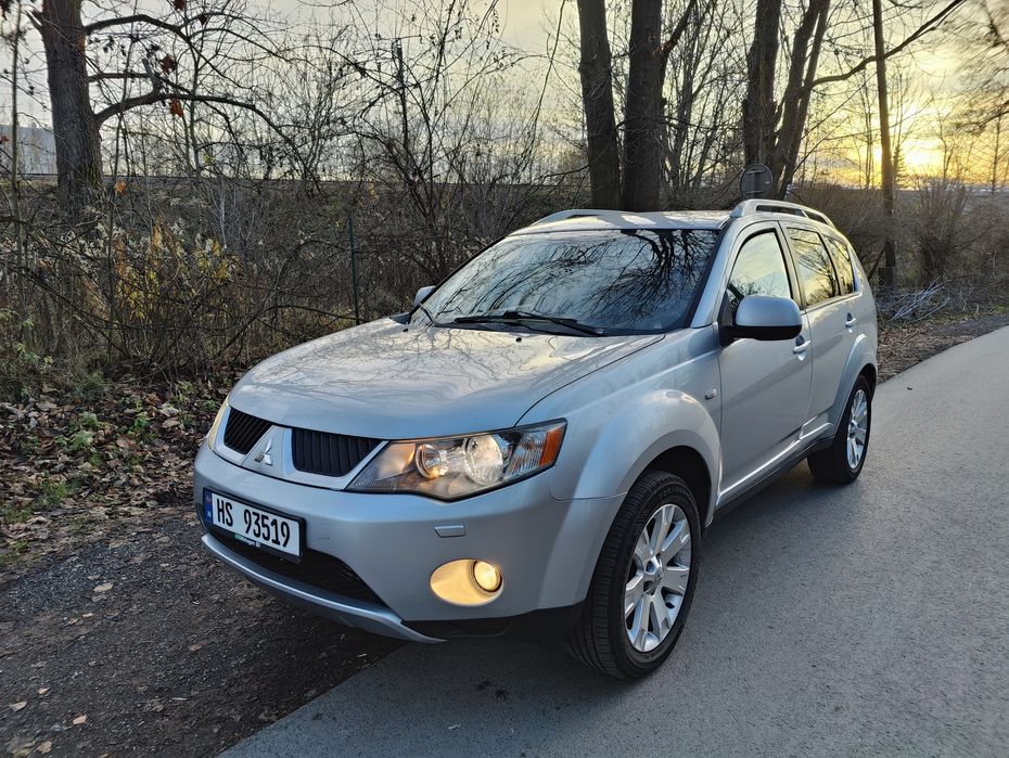 Mitsubishi Outlander XL 2.0D 4×4 7 місць 2007 рік для ЗСУ та