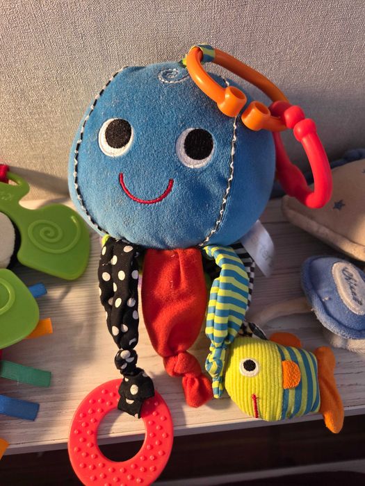 Іграшки підвіски на коляску Tiny love, chicco та інші