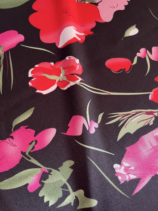 Tkanina cięta z metra kwiaty 145x235