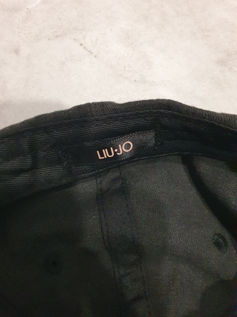 Czapka z daszekiem Liu jo