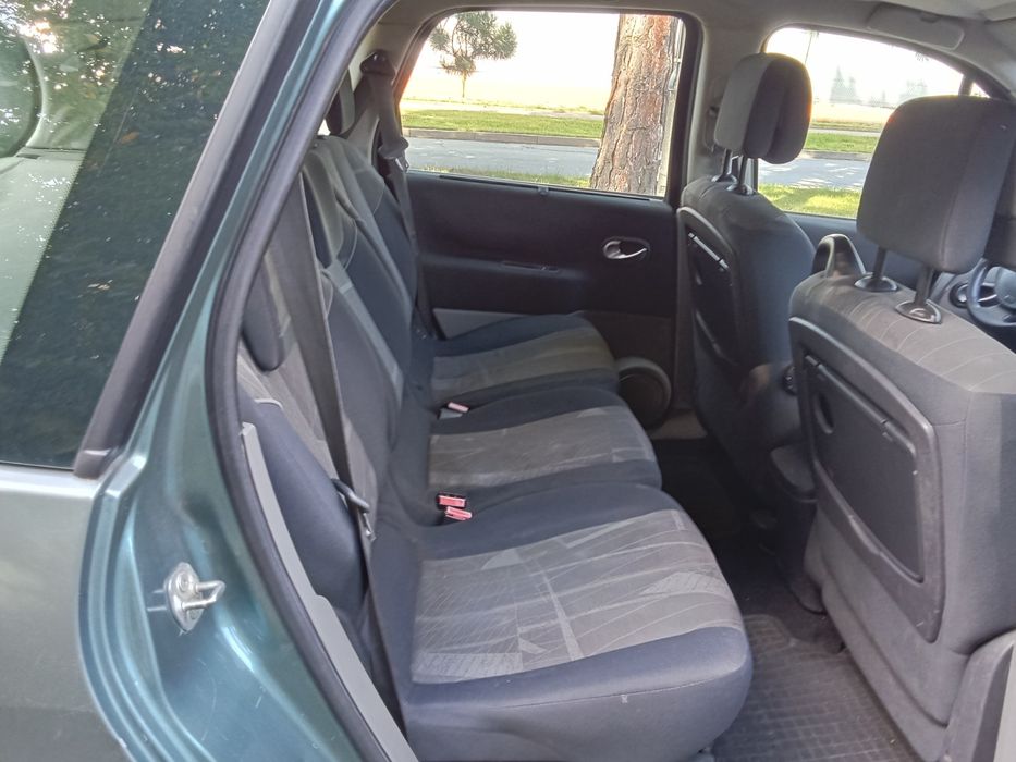 Renault grand scenic 2.0 16v 7 osob bez rdzy