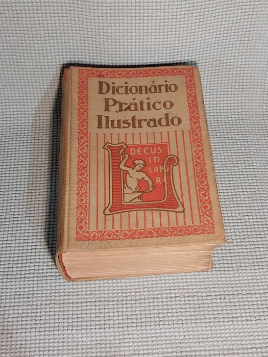 Dicionario antigo prático ilustrado